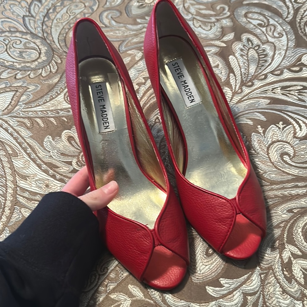 steven madden red hell